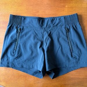 Columbia black PFG shorts size small